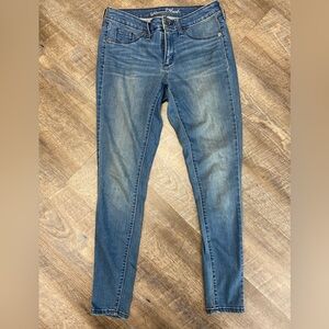 Universal Thread Women's Skinny Jeans in Blue